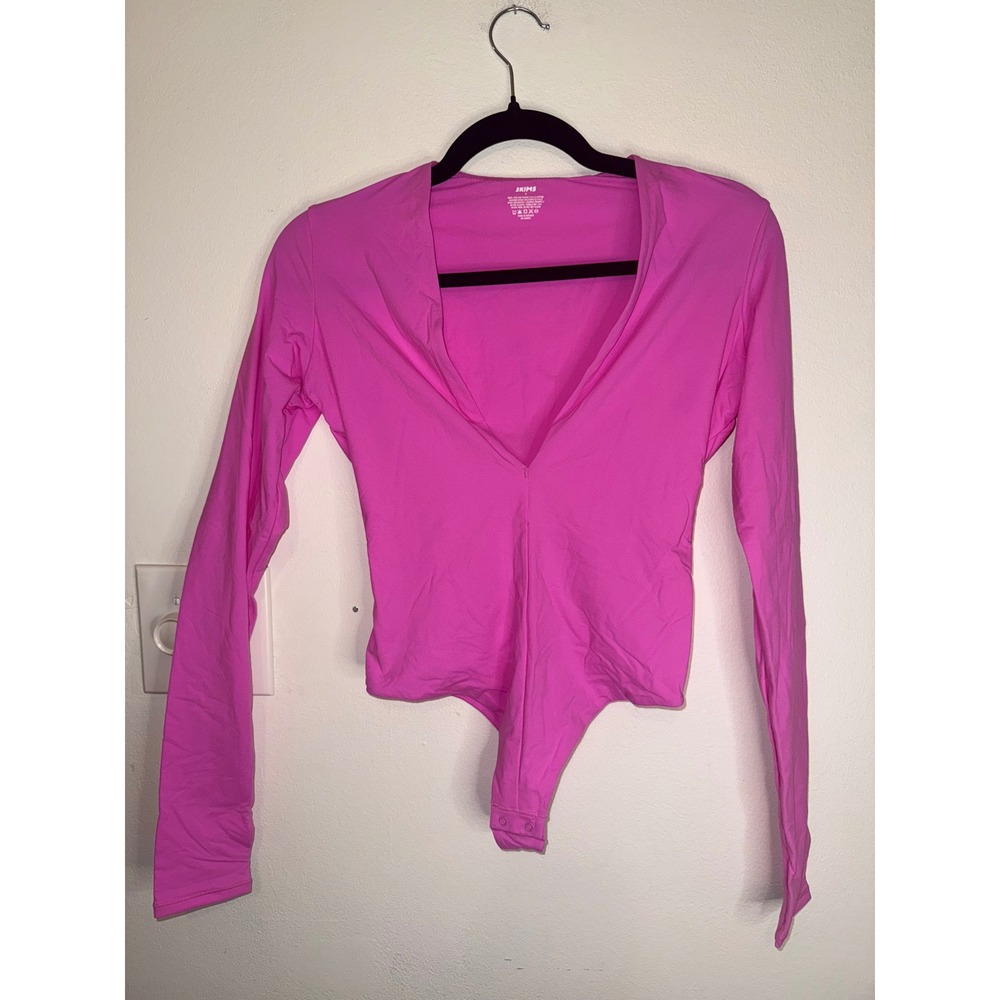 Skims Fits Everybody Plunge Bodysuit Neon Orchid Size M NWT RARE COLOR‎